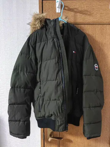 Tommy Hilfiger 다운 자켓 올리브 그린