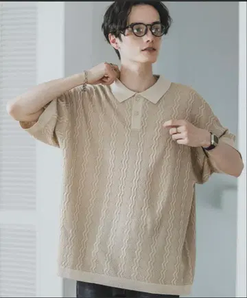 파도 무늬 베이지 피케 셔츠 반팔