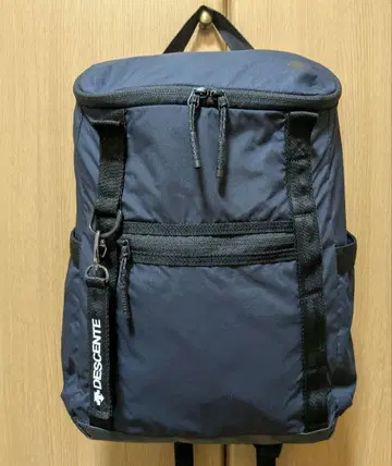 새상품급 데상트 백팩 백팩