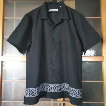 90s 오픈 카라 셔츠 블랙 쿠바 자수 오픈 카라 블랙 로커빌리