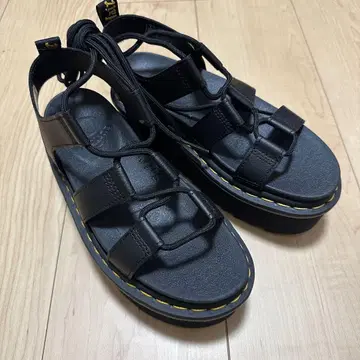 Dr.Martens Nartilla XL 닥터마틴 샌들 UK4