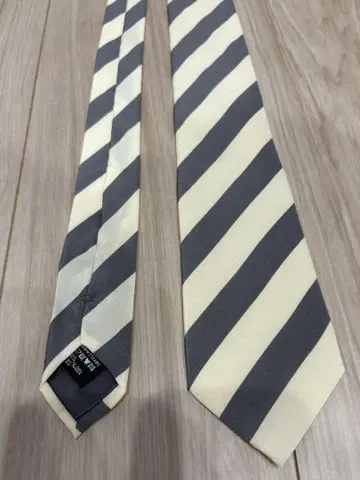 GIORGIO ARMANI 넥타이