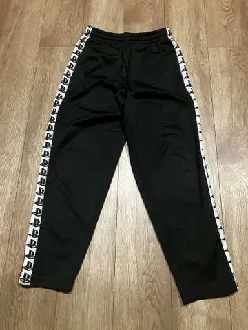 Pretty Boy Gear 트랙 팬츠 블랙