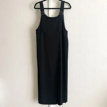 Ray BEAMS 레이빔즈 사이드 플리츠 원피스 블랙