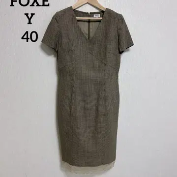 FOXEY 폭시 체크 무늬 V넥 반팔 원피스 사이즈 40