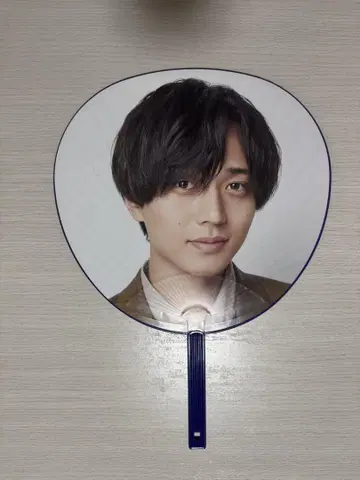 Ren Nagase 부채