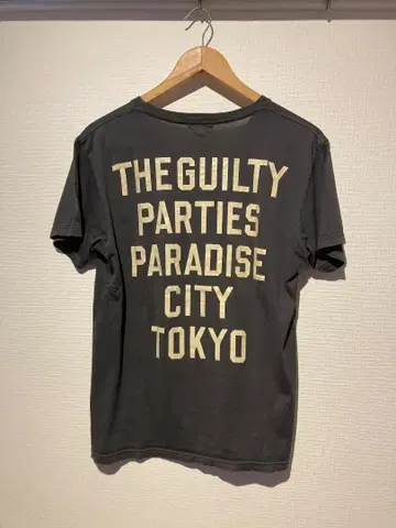 THE GUILTY PARTIES 티셔츠 다크 그레이