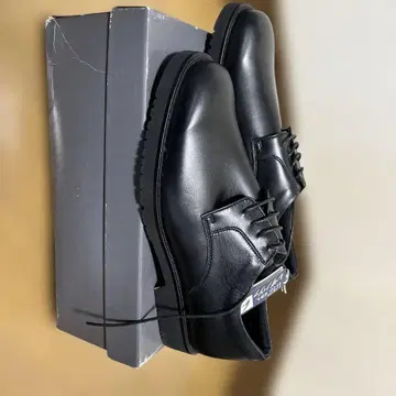 허시파피 블랙 워킹화 25.0 cm