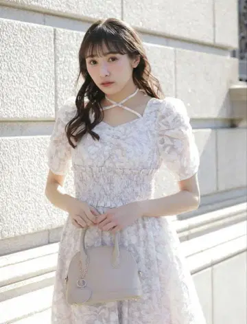 AnMILL 안미르 플라워 크로스 플레어 원피스