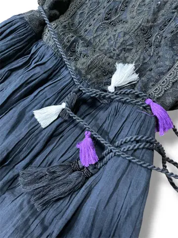 프릴 소매 블랙 롱 자수 쉬폰 롱 원피스 인도산 블랙 린넨