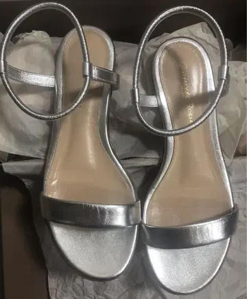 Gianvito Rossi 지안비토 로시 샌들