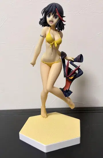 BEACH QUEENS 킬라킬 마츠루코 1/10 WAVE 피규어