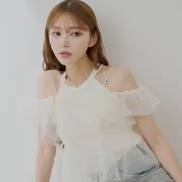 택 포함 새상품 chico 프릴 디자인 튤 블라우스