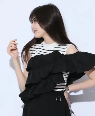 Mystrada 프렌치 아지메 프릴 니트
