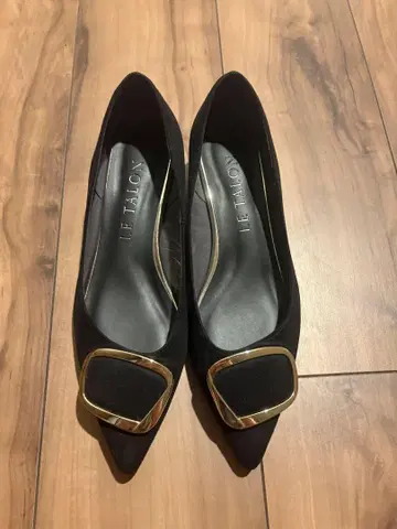LE TALON 3cm 포인트 뉘앙스 버클 펌프스