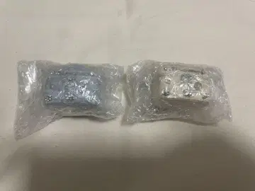 질스튜어트 미니 브로치 베니티 키링 가챠