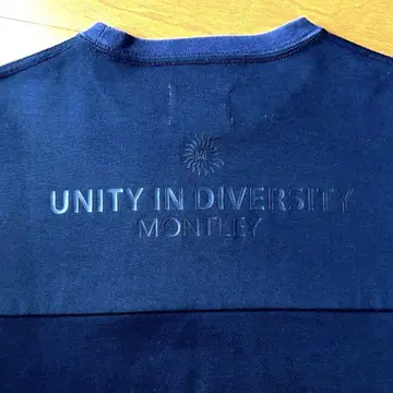Montley 네이비 반팔 트레이닝복 사이드 지퍼