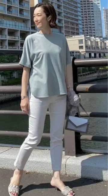 안피로 뷰티 형태 티셔츠 팬츠 세트