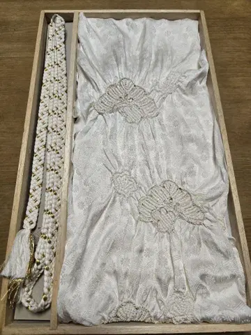 화이트 오비 장식 천 예복용 전통 예복 기모노