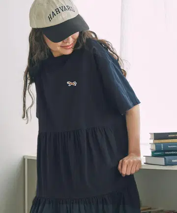PENNEYS 페니스 THE FOX 로고 반팔 티어드 롱 원피스