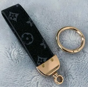 모노그램 디자인 키링 블랙