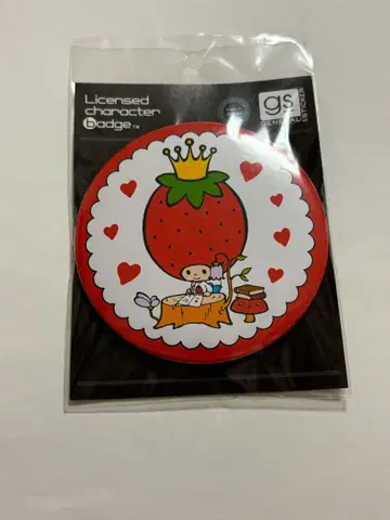 산리오 딸기 왕 캔뱃지