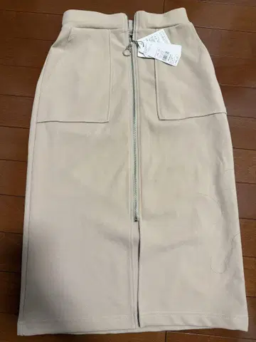 MURUA 베이지 타이트 스커트