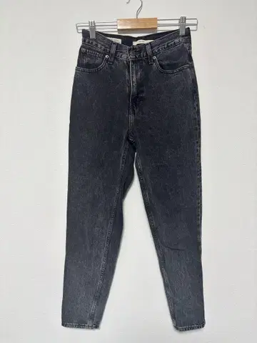 리바이스 Mom Jean 블랙 W24