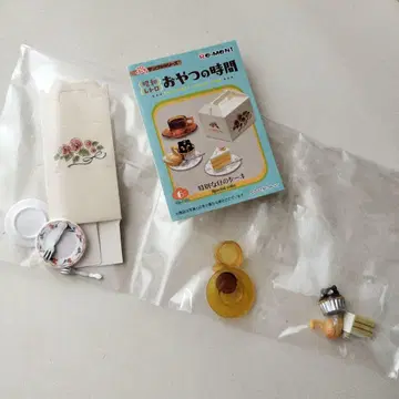 특별한 날의 케이크 쇼와 레트로 간식 시간 리멘트