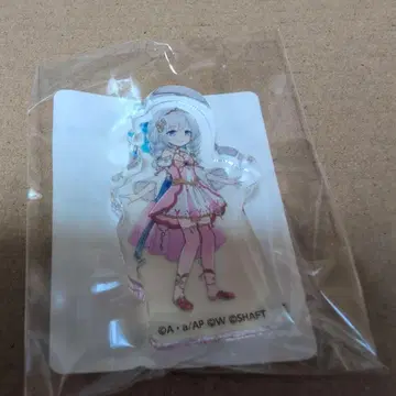 어솔트 릴리 시오자키 스즈메 미니 아크릴 블록