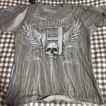 Affliction 스컬 & 날개 티셔츠 S