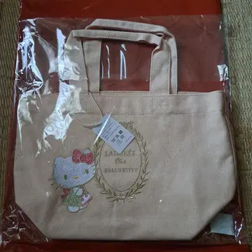 LADUREE 헬로키티 토트백