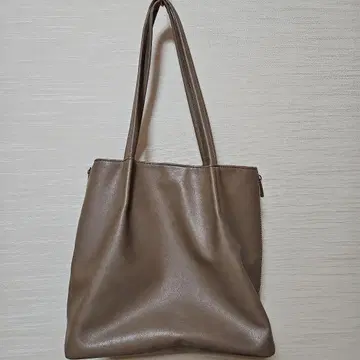 브라운 합성 피혁 토트백