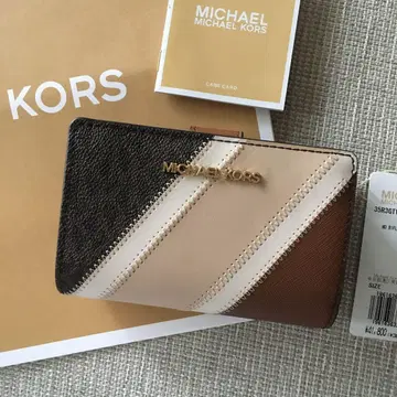 새상품 MICHEAL KORS 마이클코어스 정가 41,800엔 지갑