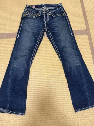 TRUE RELIGION JOEY 슈퍼 T 플레어 데님 28