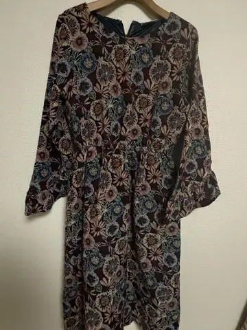 레베카 부티크 눈꺼풀에 떠있는 원피스 보르도