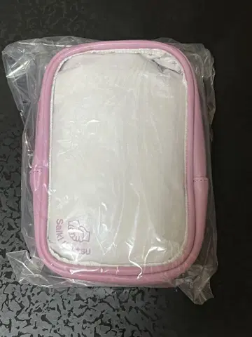 니지산지 사에키 이츠츠 파우치