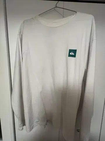 Quiksilver 루즈핏 긴팔 티셔츠