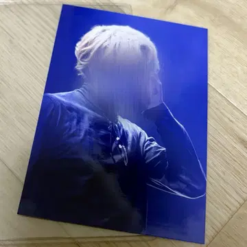 센라 MARCEL 브로마이드 제2의 의상