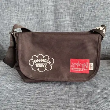 Manhattan Portage 에릭 헤이즈 콜라보 백 블랙