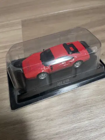 Ferrari 328 GTB 미니카 교쇼