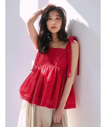 frayid 숄더 리본 페플럼 블라우스