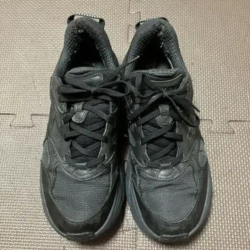 호카오네오네 클리프톤 L 고어텍스 블랙