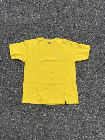 HUF 백 프린트 티셔츠