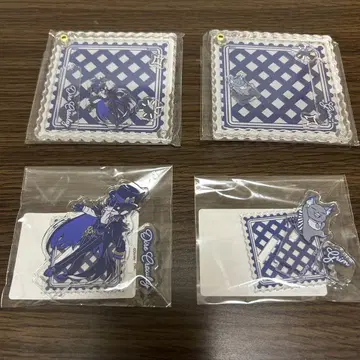 트위스티 그리무 학원장 아크릴 스탠드 바스락 아크릴 키링 포스터