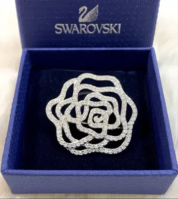 SWAROVSKI 로즈 모티브 브로치 실버