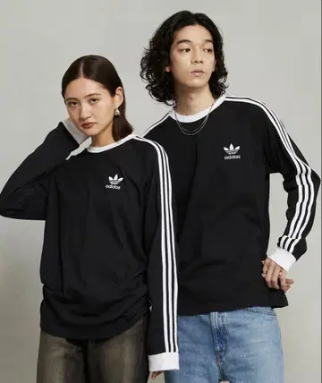 아디컬러 클래식 쓰리 스트라이프 긴팔 티셔츠