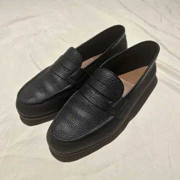 J.M.WESTON Le Moc 블랙 그레인 가죽 로퍼