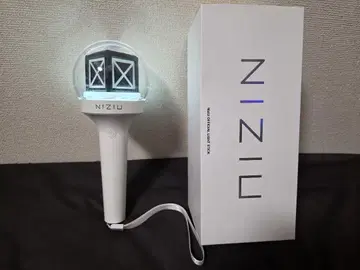 NIZIU LIGHT STICK 공식 응원봉