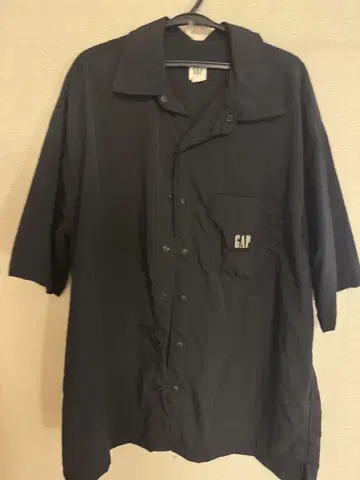 GAP 블랙 반팔 나일론 셔츠 블랙